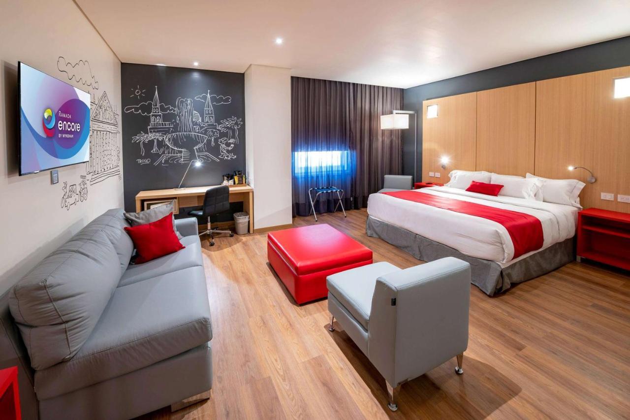 Ramada Encore By Wyndham Guadalajara Aeropuerto Las Pintas Luaran gambar