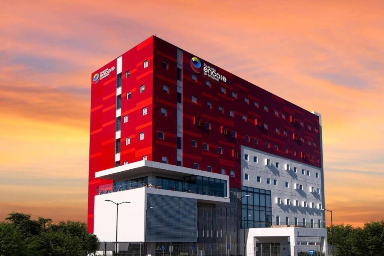 Ramada Encore By Wyndham Guadalajara Aeropuerto Las Pintas Luaran gambar