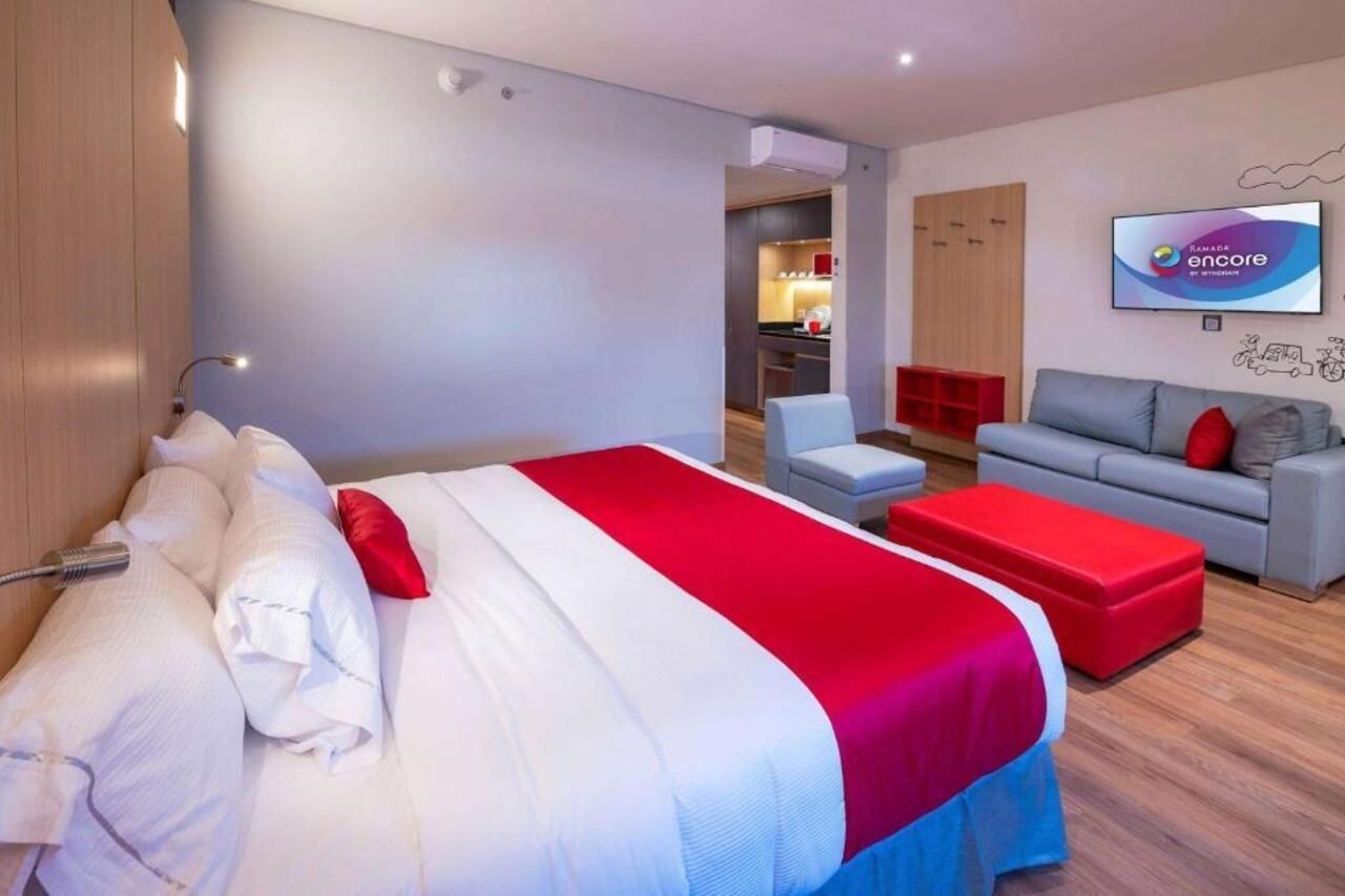Ramada Encore By Wyndham Guadalajara Aeropuerto Las Pintas Luaran gambar