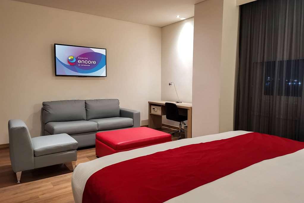 Ramada Encore By Wyndham Guadalajara Aeropuerto Las Pintas Bilik gambar